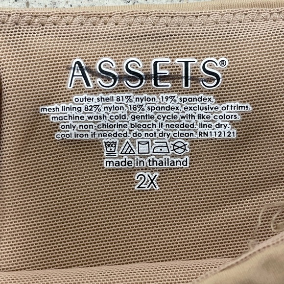 Assets by Spanx Nude Shapewear 2X Tummy Control - Picture 2 of 3